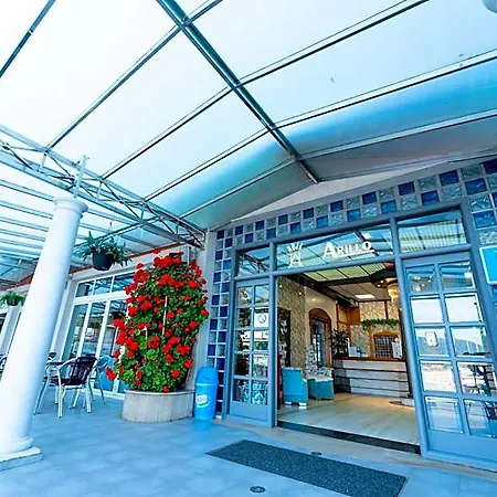 Arillo Hotel 2*